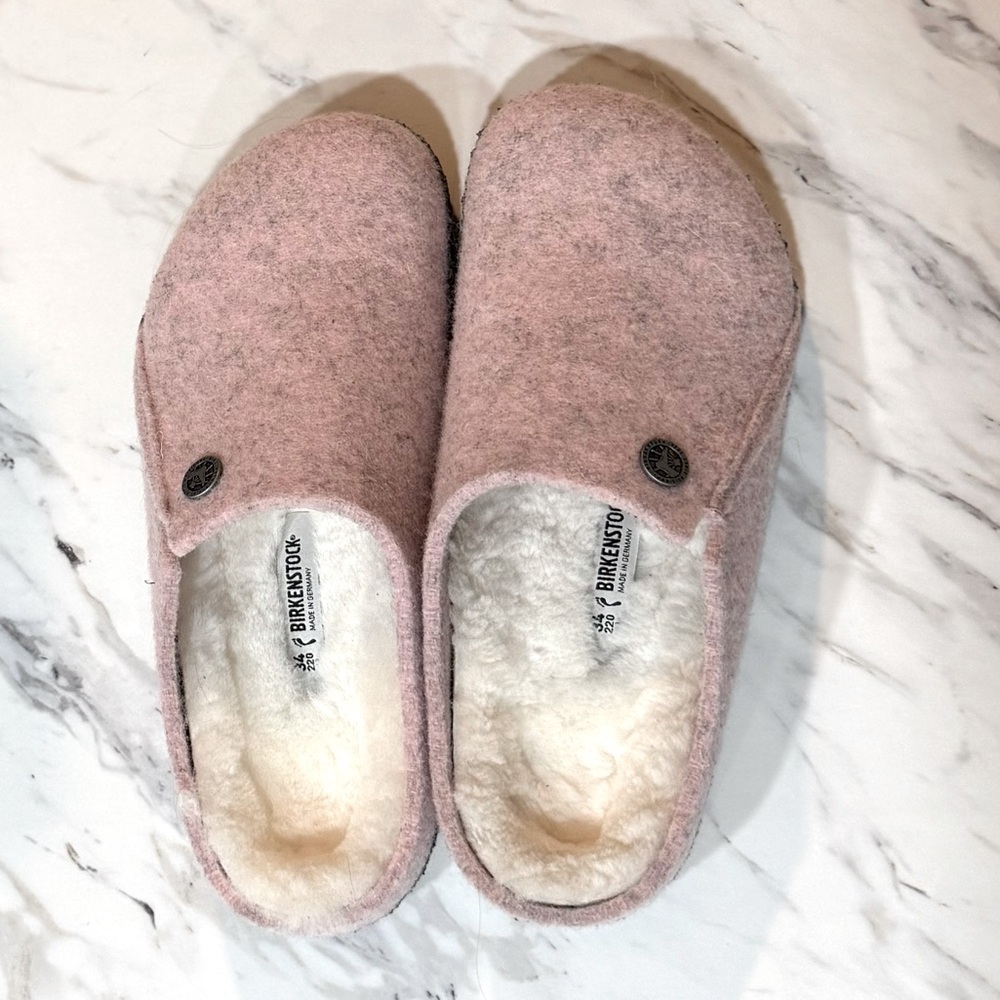 Zermatt big kids pink shearling slipper
34 220 L3 size 3-3.5 - Picture 1 of 9